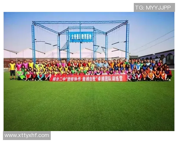 西安乒乓球队在世锦赛中的团队协作展现出卓越实力与默契配合 西安乒乓球队在世锦赛中的团队协作展现出卓越实力与默契配合